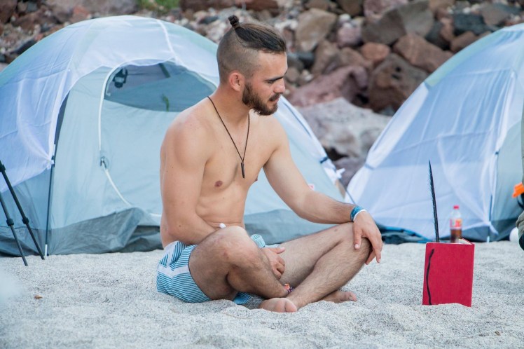 Isla Espiritu Santo, Tacles